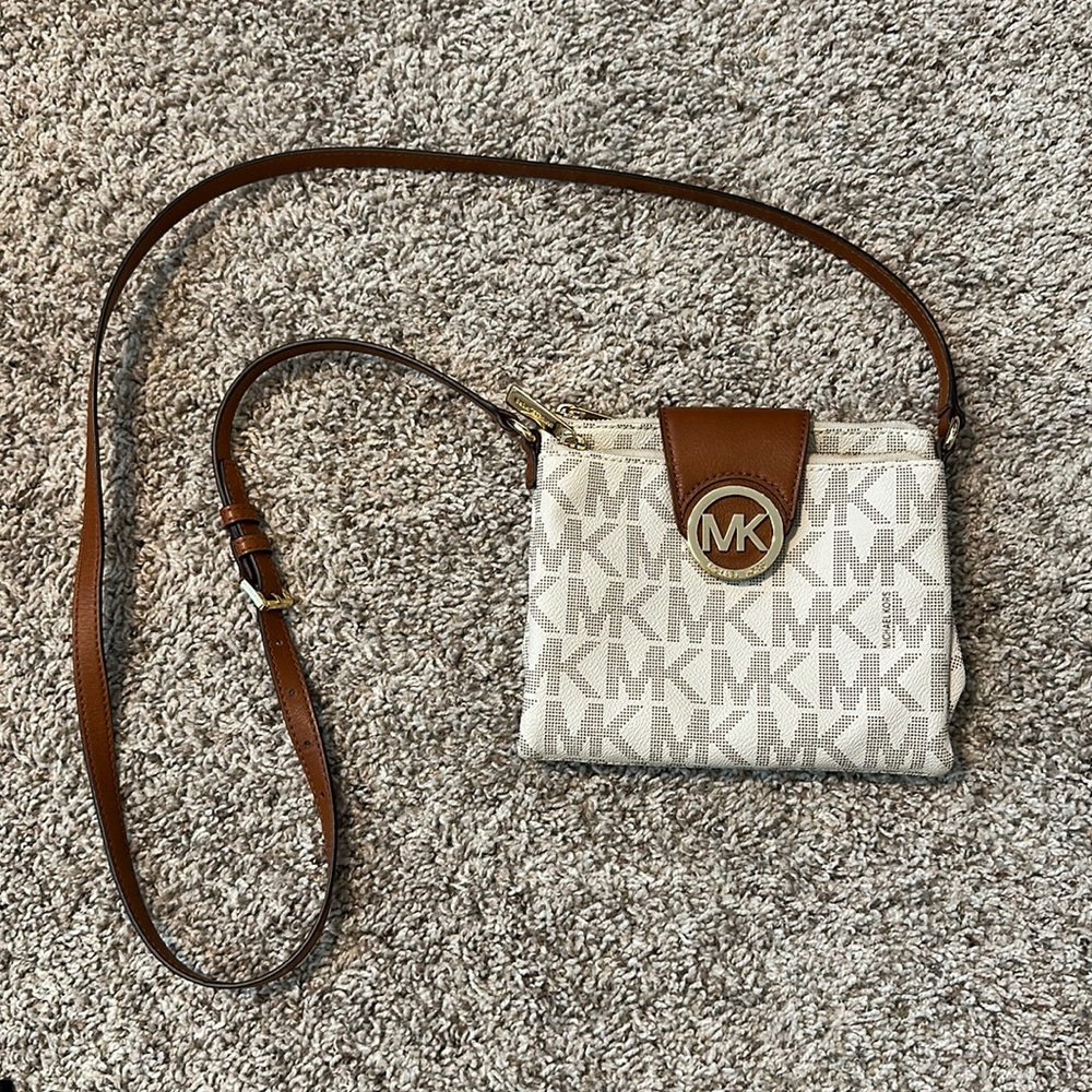 Michael Kors Crossbody Purse